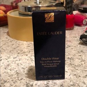 Estée Lauder Double Wear
